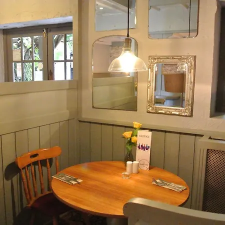 The Horse & Jockey Inn-3