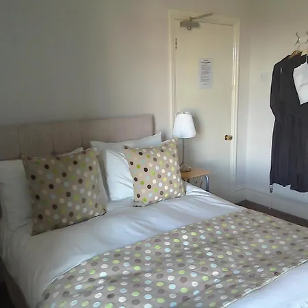 South Lodge Guest House-2