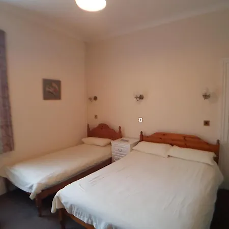 Everley Guest House-3