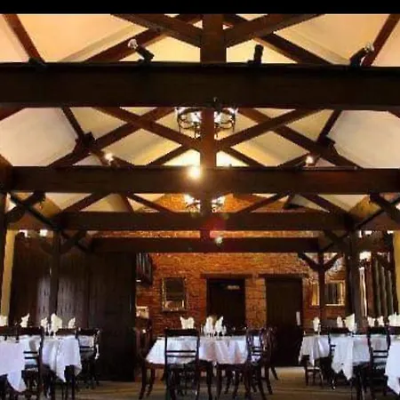 The Metal Bridge Inn-3