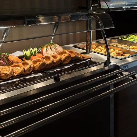 Kingswell Hotel & Restaurant - Boutique Hotel-3