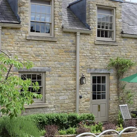 Oundle Bespoke Apartments-3