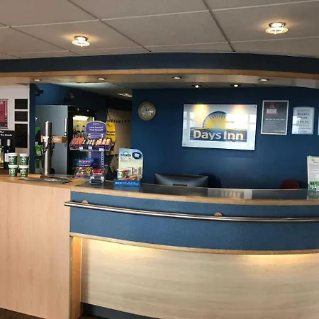 Days Inn Hotel Leicester-3
