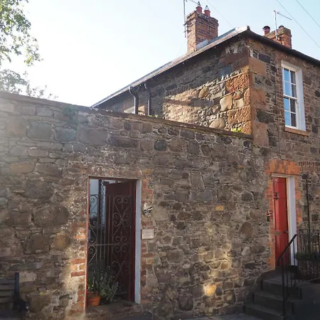 No.33 Coach House-2