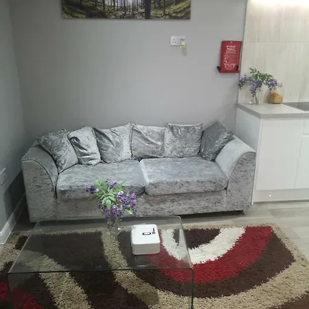 Red Carpet Guesthouse-3