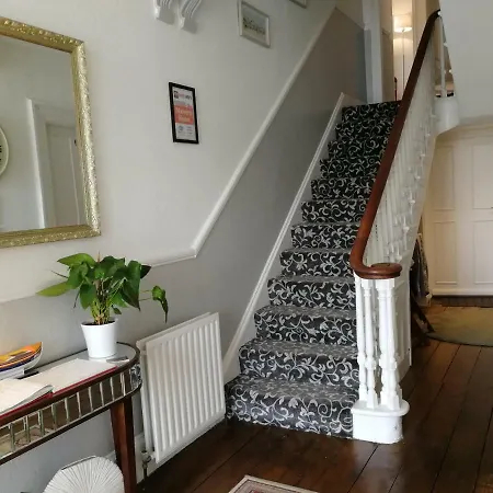 Malvern House-2