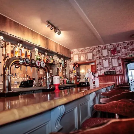 Kinmount Hotel-2