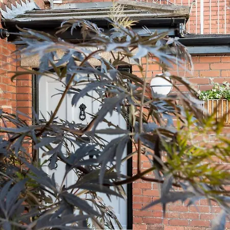 The Dartmouth Boutique B &B-2