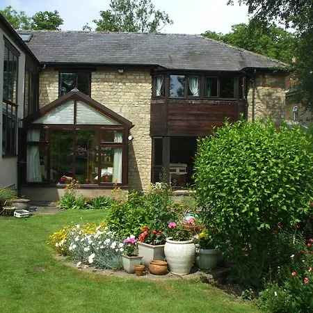 Silverstone Bed And Breakfast-3
