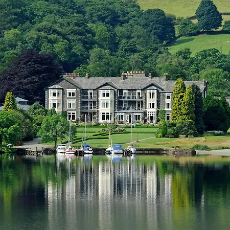 The Inn On The Lake-2