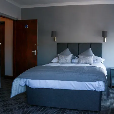 The Royal Hotel-2