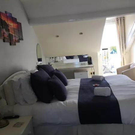 Poltair Guest House-2
