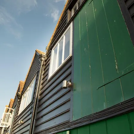 Whitstable Fisherman'S Huts-3