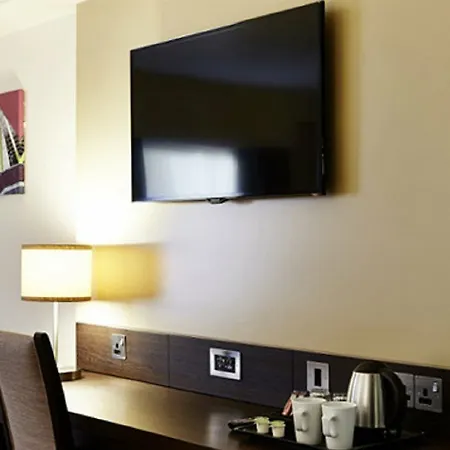 Premier Inn Bridgend - M4 J35-3