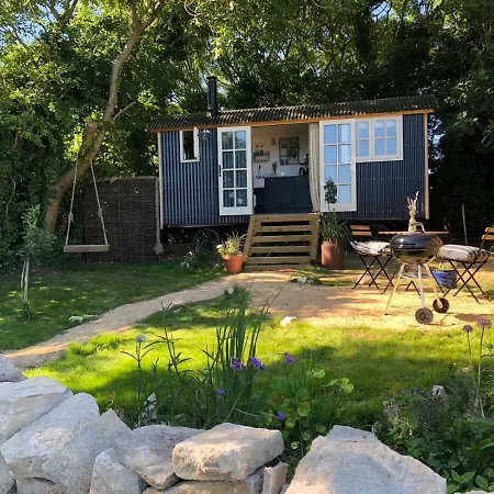 Purbeck Shepherd Huts-2