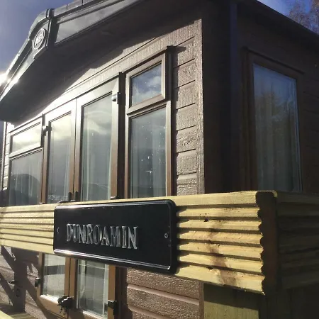 Dunroamin Lodge-2