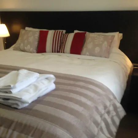 Cloverlea Cottages-2
