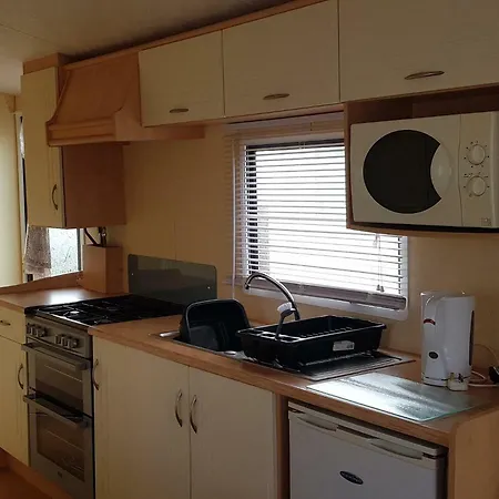 4 Berth With Private Garden - 58 Brightholme Holiday Park Brean!-3