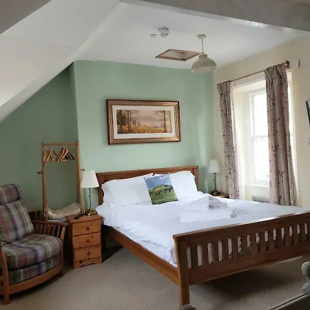 Underhill Guest House-2