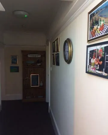 The Crown Bar & Guesthouse-2