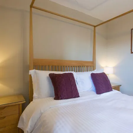 The Wheatsheaf Hotel-3