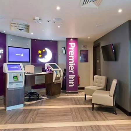Premier Inn Wells - Somerset-3