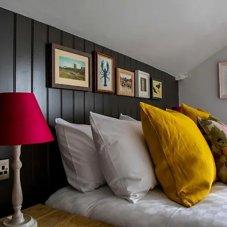 Dunstan House-2