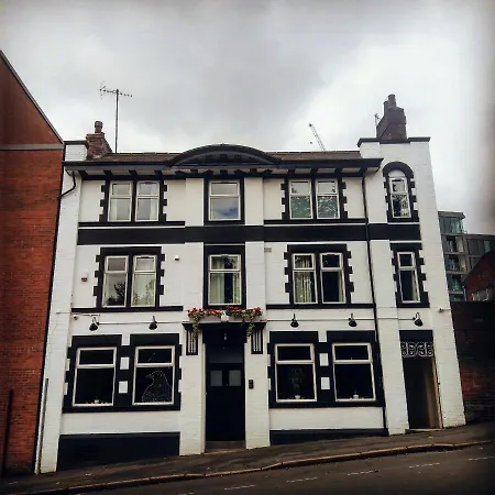 The Crow Inn-3