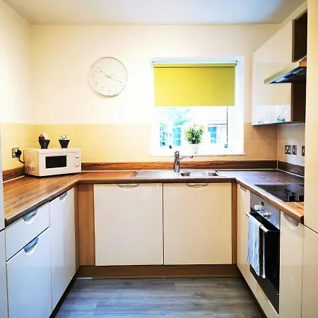 Lovely Holiday Home In Birmingham City Center 3 Bedrooms House By Hf Group-2