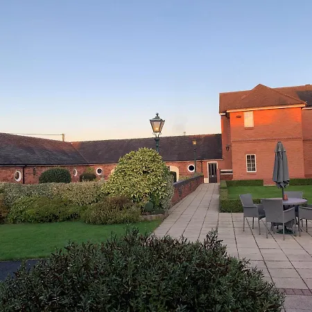 Hunters Lodge Hotel-2