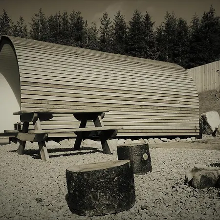 Tomatin Glamping Pods-3