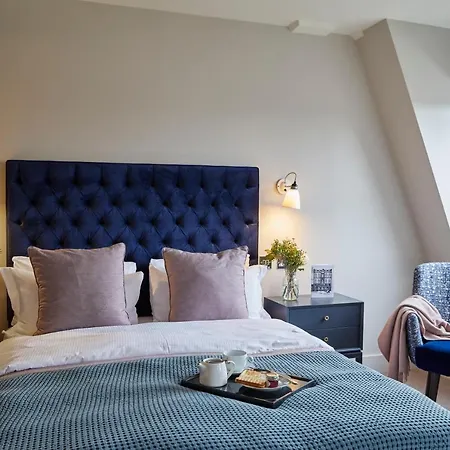 Hertford House-2