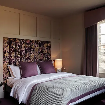 Hertford House-3
