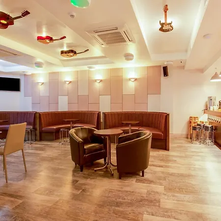 Padarn Hotel-3