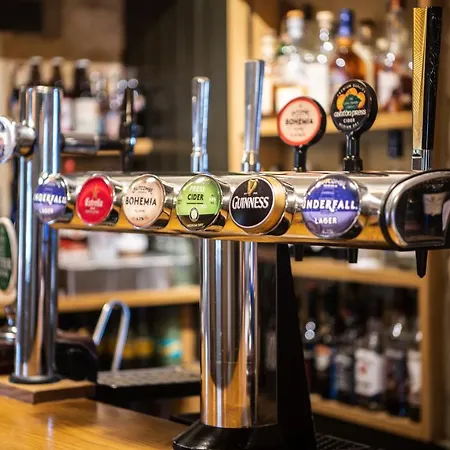 Wheelwrights Arms Country Inn & Pub-2