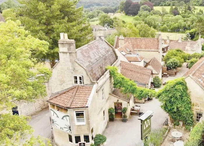Wheelwrights Arms Country & Pub
