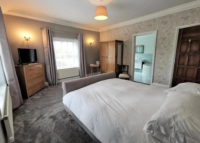 Blashford Manor Farmhouse B&B