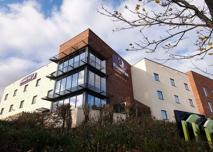 Premier Inn Exeter - M5 J29