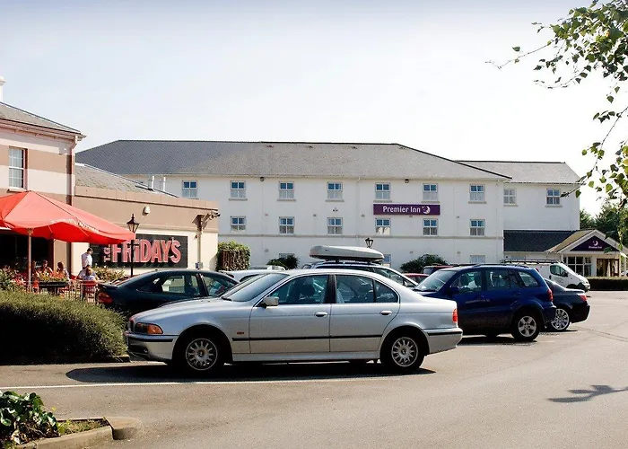 Premier Inn Cheltenham Central - West/A40