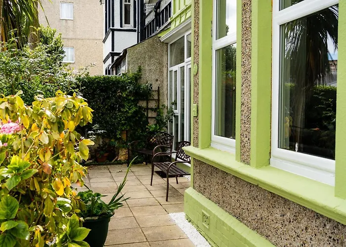 Avalon Guest House