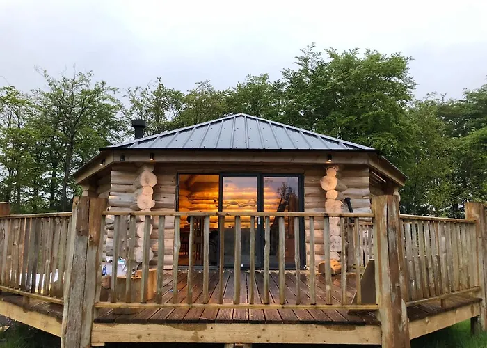 Coed Y Marchog Woodland Retreat