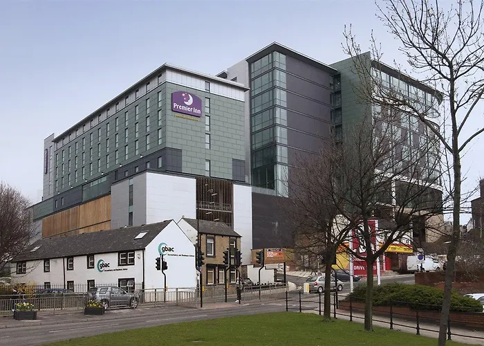Premier Inn Central M1 J37