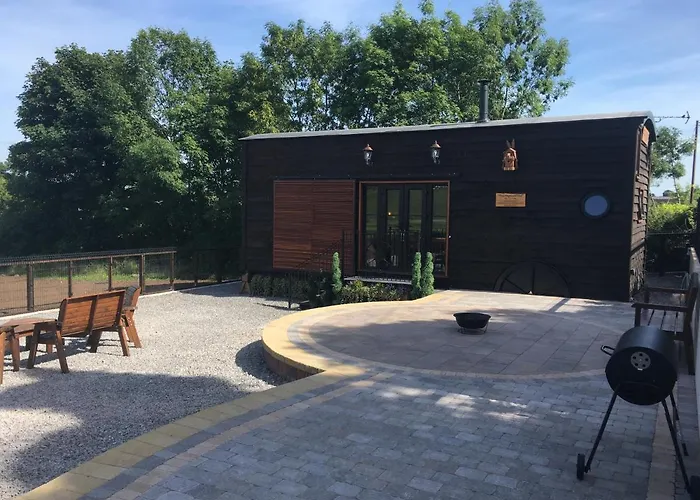 Gorestown Glamping Chalets Drummond, United Kingdom