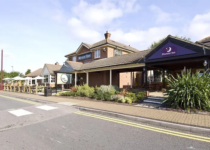 Premier Inn Bristol South