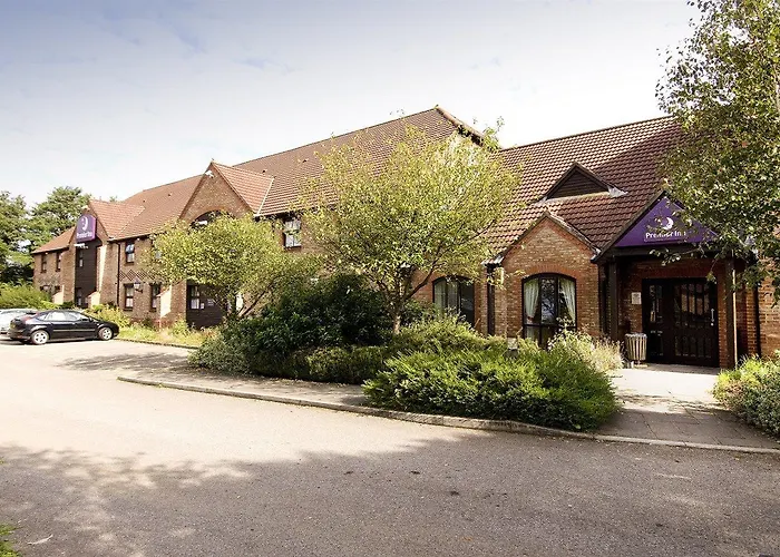 Premier Inn Bridgend - M4 J35