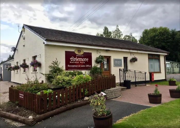 81 The Heathers, Holiday Park, Dalfaber Rd Ph22 1Px