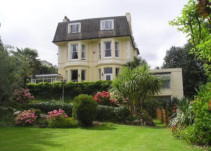 The Elmington Hotel (Adults Only)