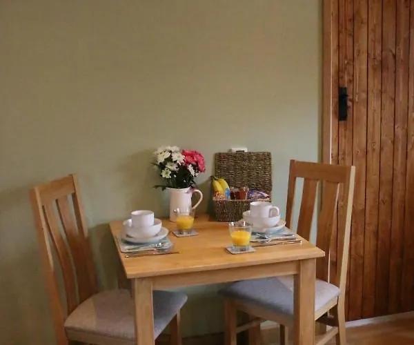 Blashford Manor Farmhouse - The Shetland Cottage Ringwood, United Kingdom
