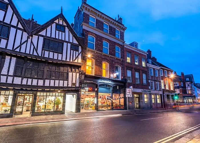 Newly Converted Apartment Rowntree House Shambles