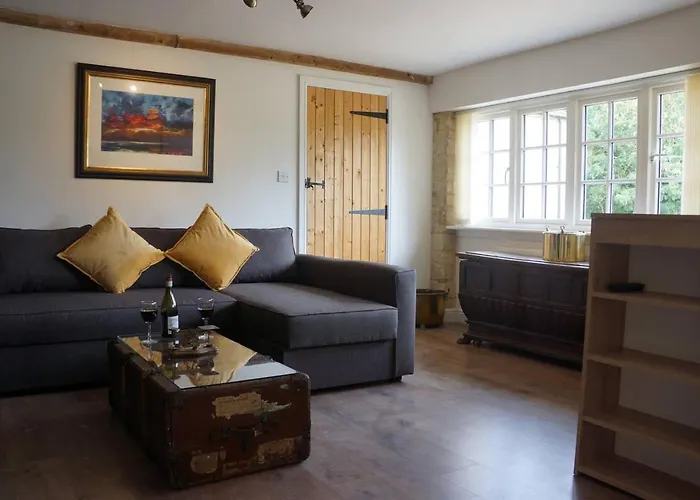 Crucis Park Estate Villa Cirencester, United Kingdom